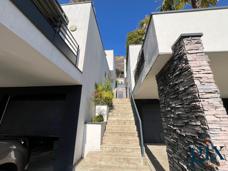 Appartement - 90 m² - 3 pièces