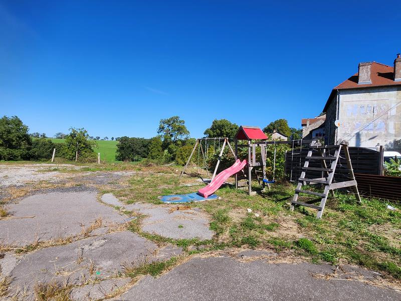 Maison - 163 m² - 9 pièces