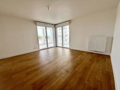 Appartement - 86 m² - 4 pièces