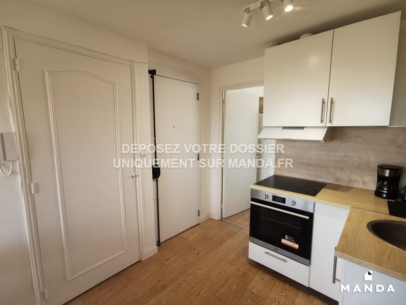 Chambre - 10 m² - 5 pièces