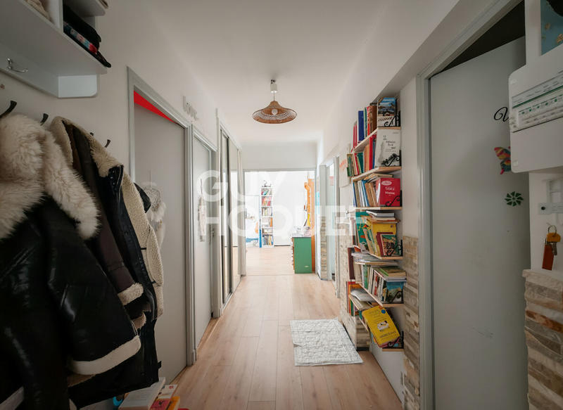 Appartement - 84 m² - 4 pièces