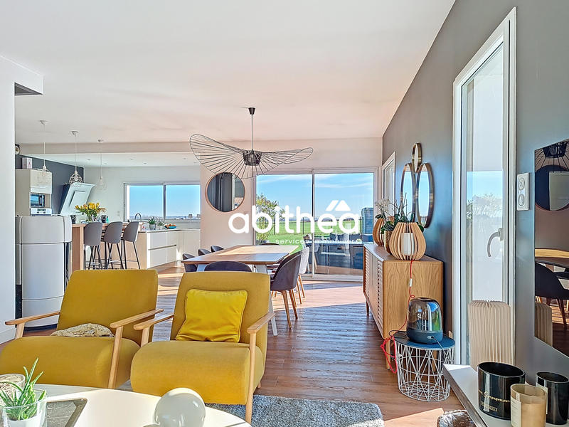 Maison - 188 m² - 6 pièces