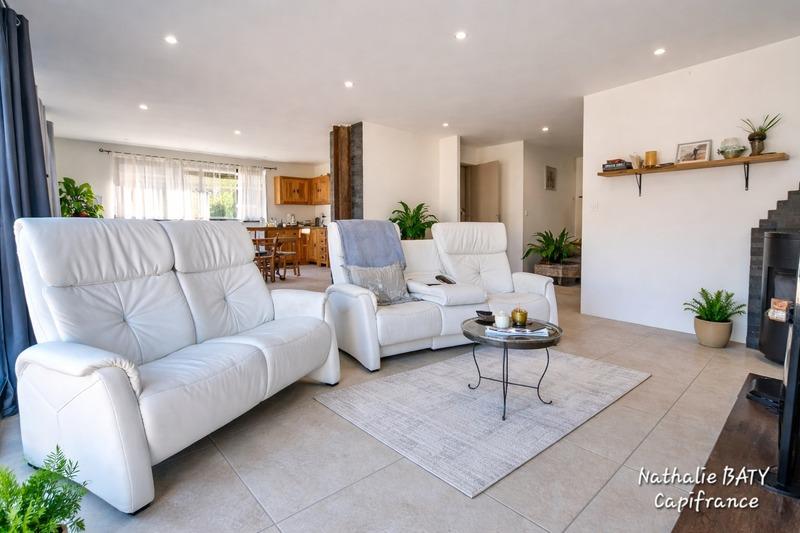 Maison - 182 m² - 7 pièces