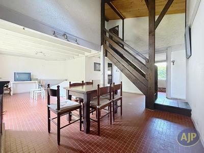 Maison - 98 m² - 5 pièces