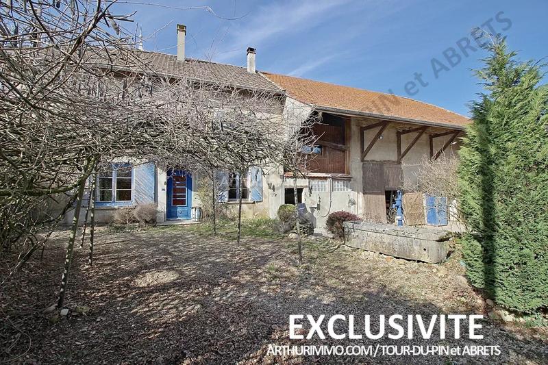 Maison - 220 m² - 7 pièces