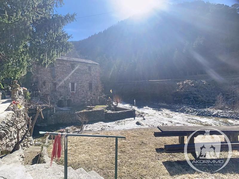 Moulin - 185 m² - 8 pièces