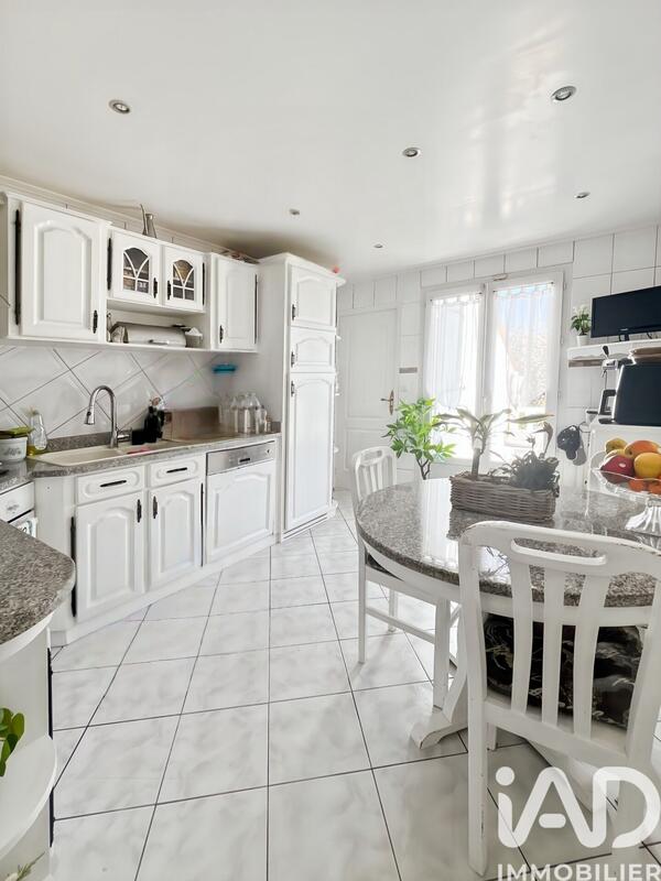 Maison - 115 m² - 6 pièces