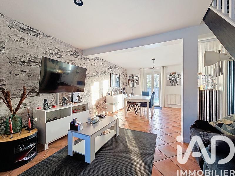 Maison - 92 m² - 5 pièces