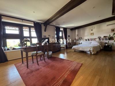 Demeure - 290 m² - 7 pièces