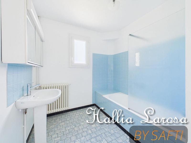 Maison - 177 m² - 7 pièces