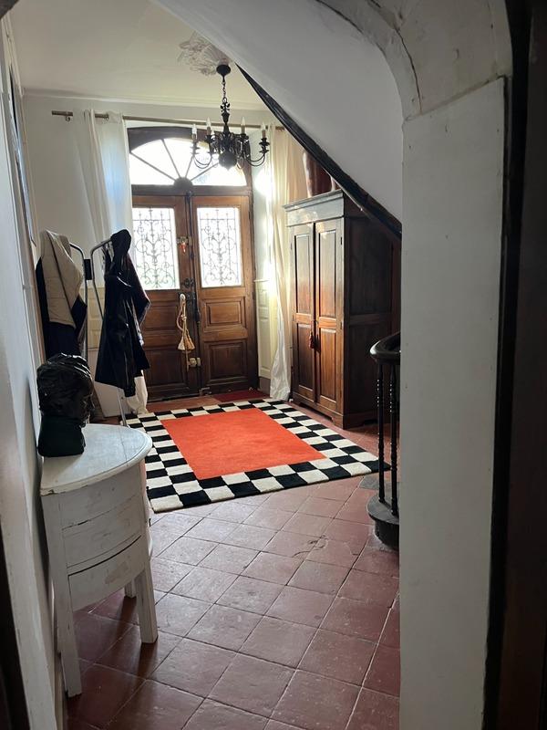 Propriété - 550 m² - 14 pièces