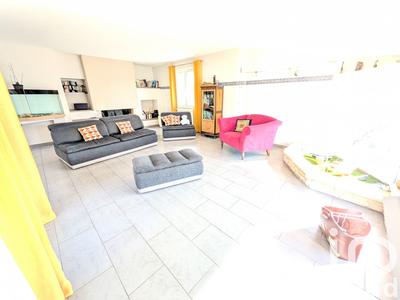 Maison - 113 m² - 5 pièces