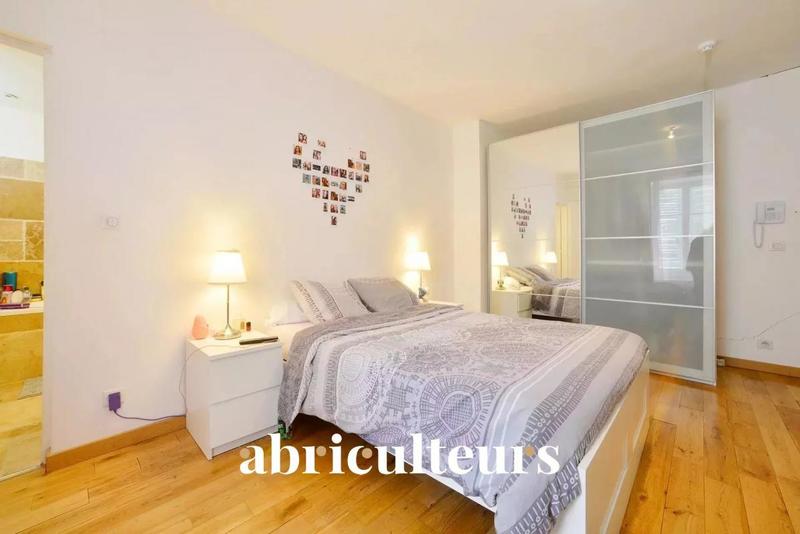 Château - 1 000 m² - 16 pièces