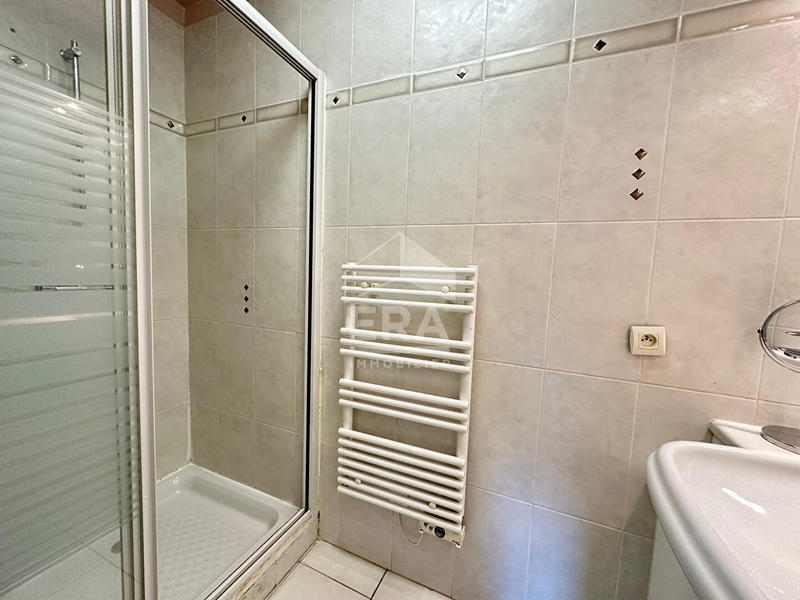 Appartement - 80 m² - 3 pièces