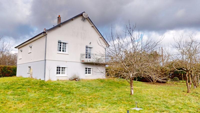 Maison ancienne - 185 m² - 7 pièces