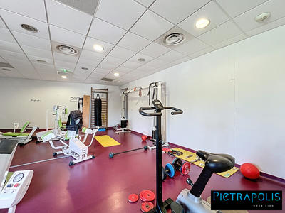 Maison - 234 m² - 6 pièces