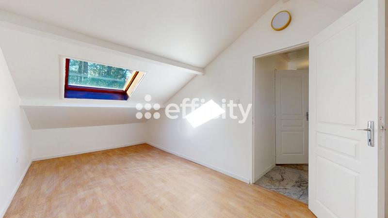 Maison - 120 m² - 7 pièces