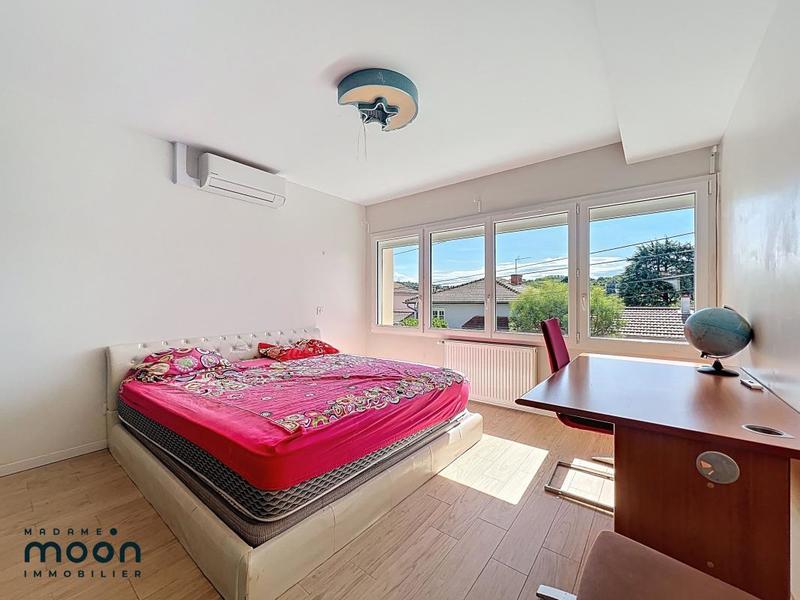 Villa - 173 m² - 6 pièces