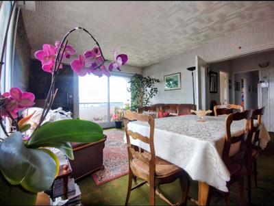 Appartement - 79 m² - 4 pièces