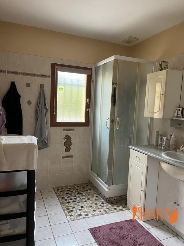 Maison traditionnelle - 98 m² - 5 pièces