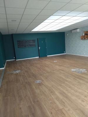 Local commercial - 84 m² - 2 pièces