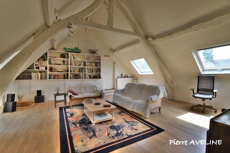 Maison - 410 m² - 11 pièces