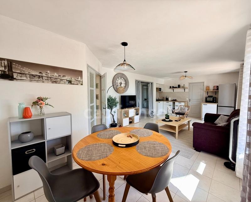 Maison - 315 m² - 11 pièces