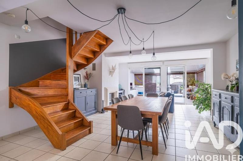 Maison - 158 m² - 6 pièces