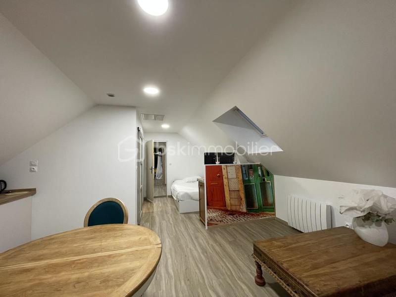 Maison - 167 m² - 9 pièces