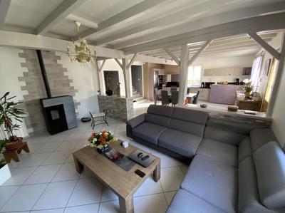 Maison - 183 m² - 6 pièces