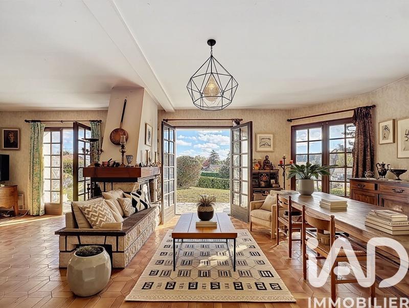 Maison - 190 m² - 8 pièces