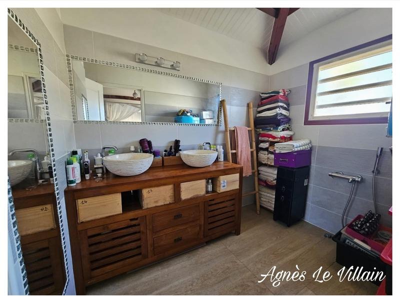 Maison - 94 m² - 4 pièces