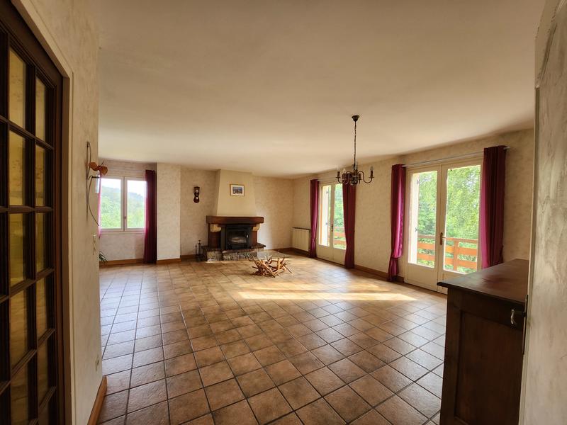 Maison - 110 m² - 5 pièces