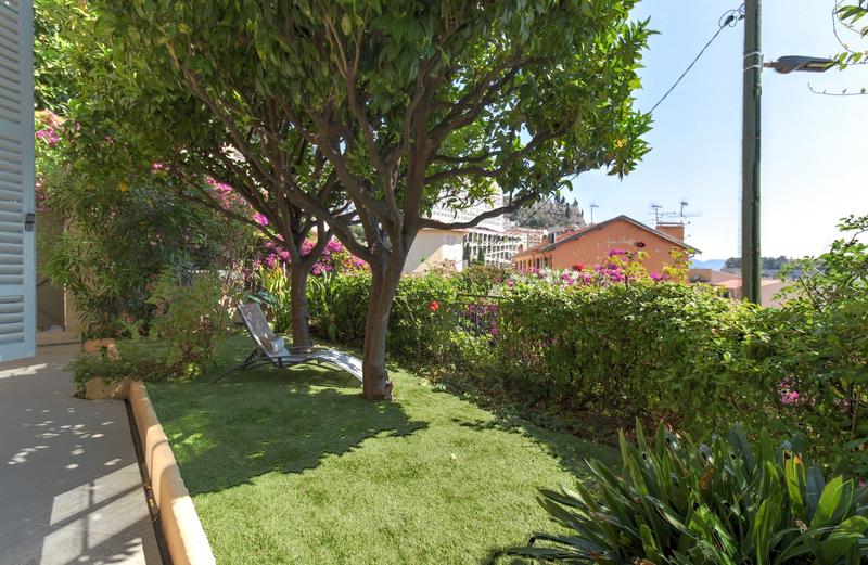 Maison - 211 m² - 8 pièces