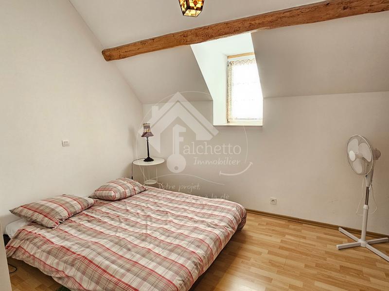 Propriété - 230 m² - 12 pièces