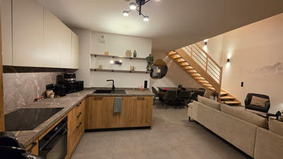 Appartement - 85 m² - 4 pièces