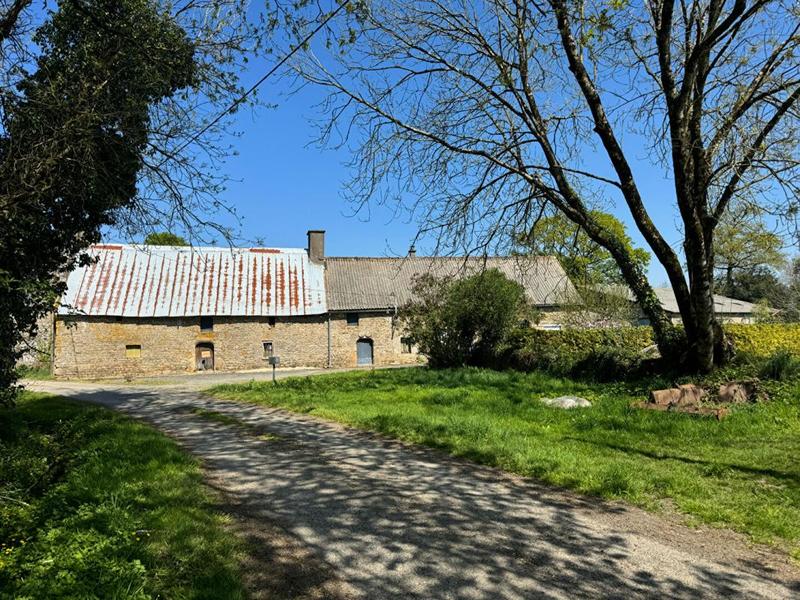 Longère - 500 m² - 3 pièces