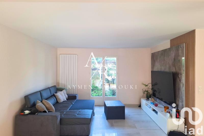 Maison - 121 m² - 10 pièces