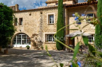 Maison - 560 m² - 15 pièces