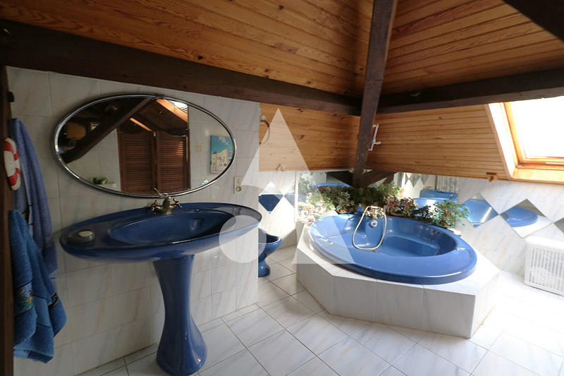 Immeuble - 21 pièces