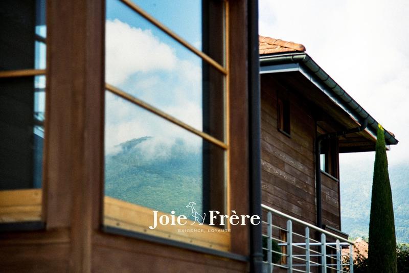 Villa - 233 m² - 8 pièces