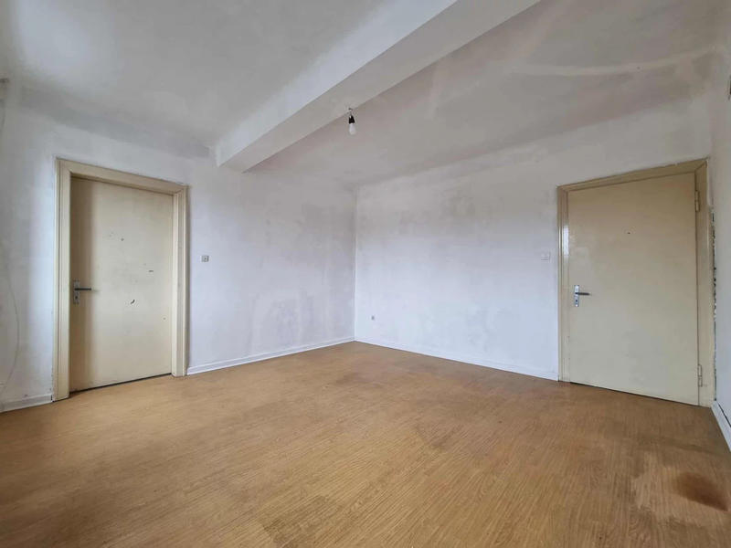 Maison - 198 m² - 10 pièces