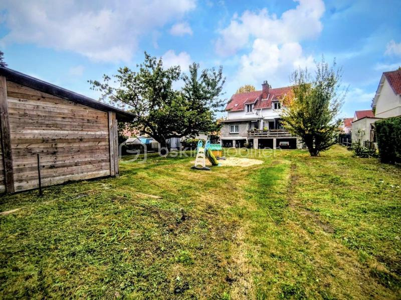 Maison - 145 m² - 5 pièces