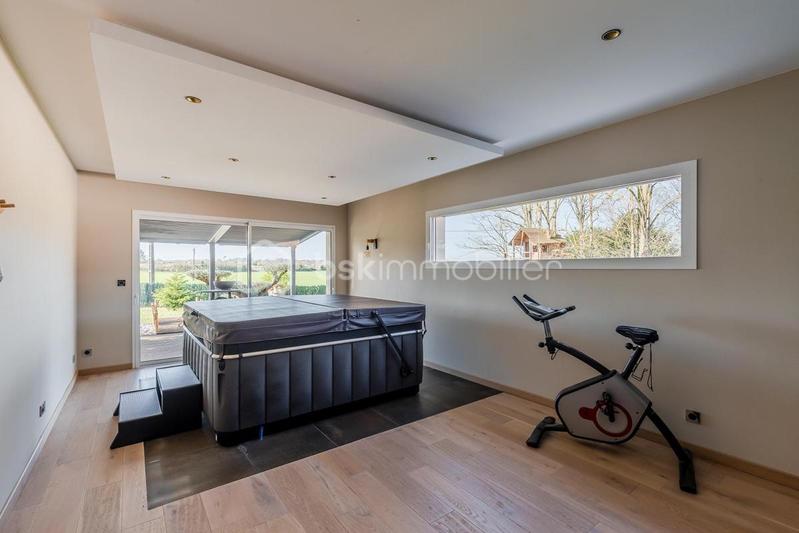 Maison - 190 m² - 7 pièces