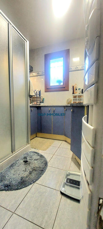 Maison traditionnelle - 104 m² - 5 pièces