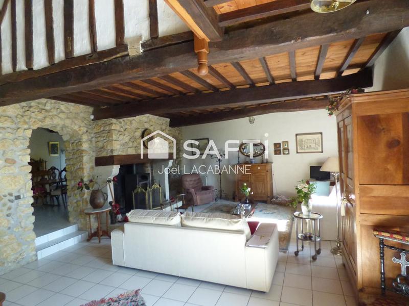 Maison - 260 m² - 7 pièces