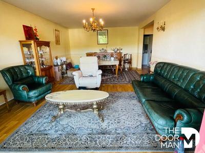 Appartement - 91 m² - 5 pièces