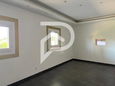 Local commercial - 80 m²