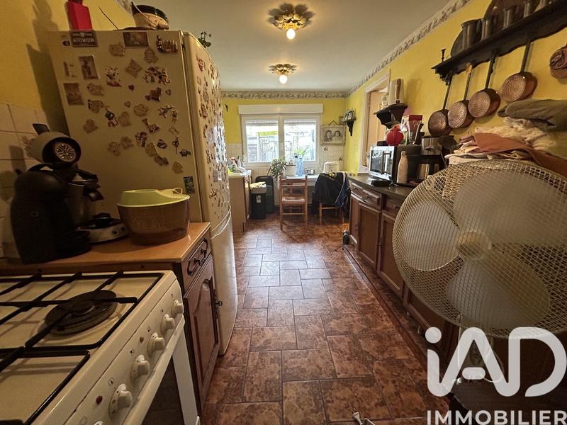 Maison - 99 m² - 9 pièces