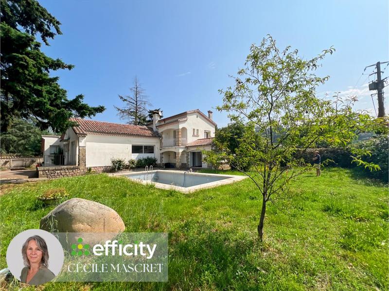 Maison - 182 m² - 7 pièces